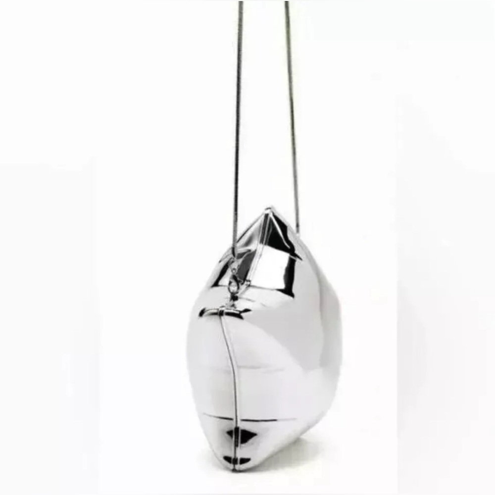 Nwt- Zara ZARA NEW WOMAN STAR SHAPED  MINAUDIÈRE BAG SILVER - Picture 4 of 5
